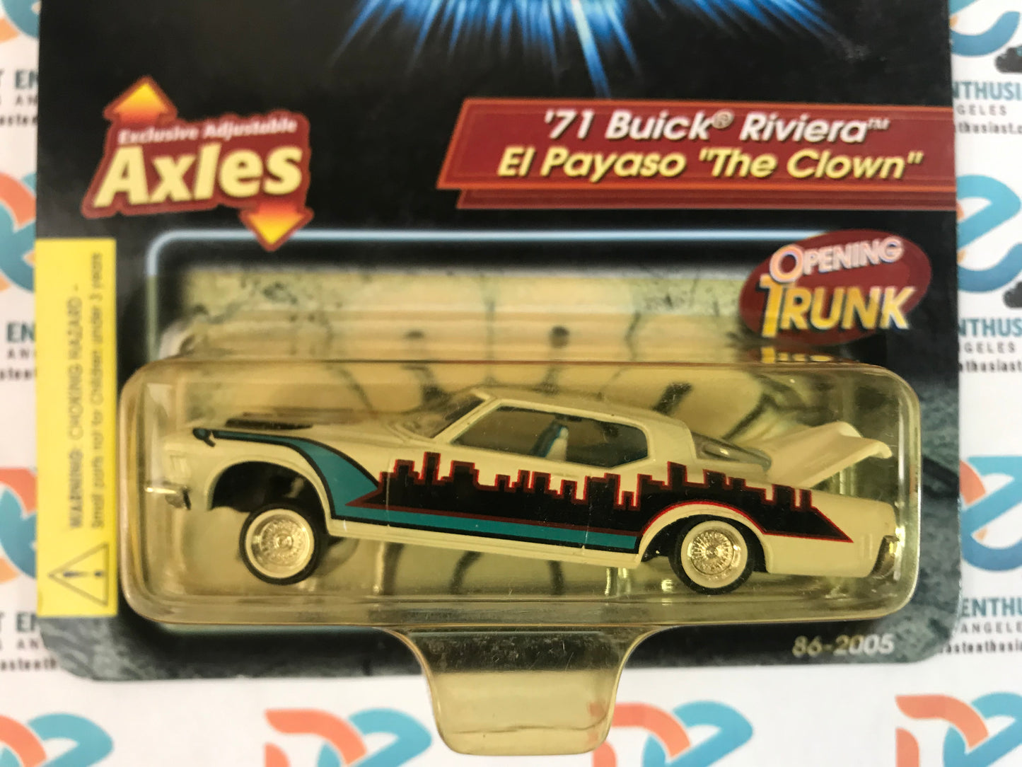 Revell Lowriders 71 Buick Riviera El Payaso The Clown White 1:64