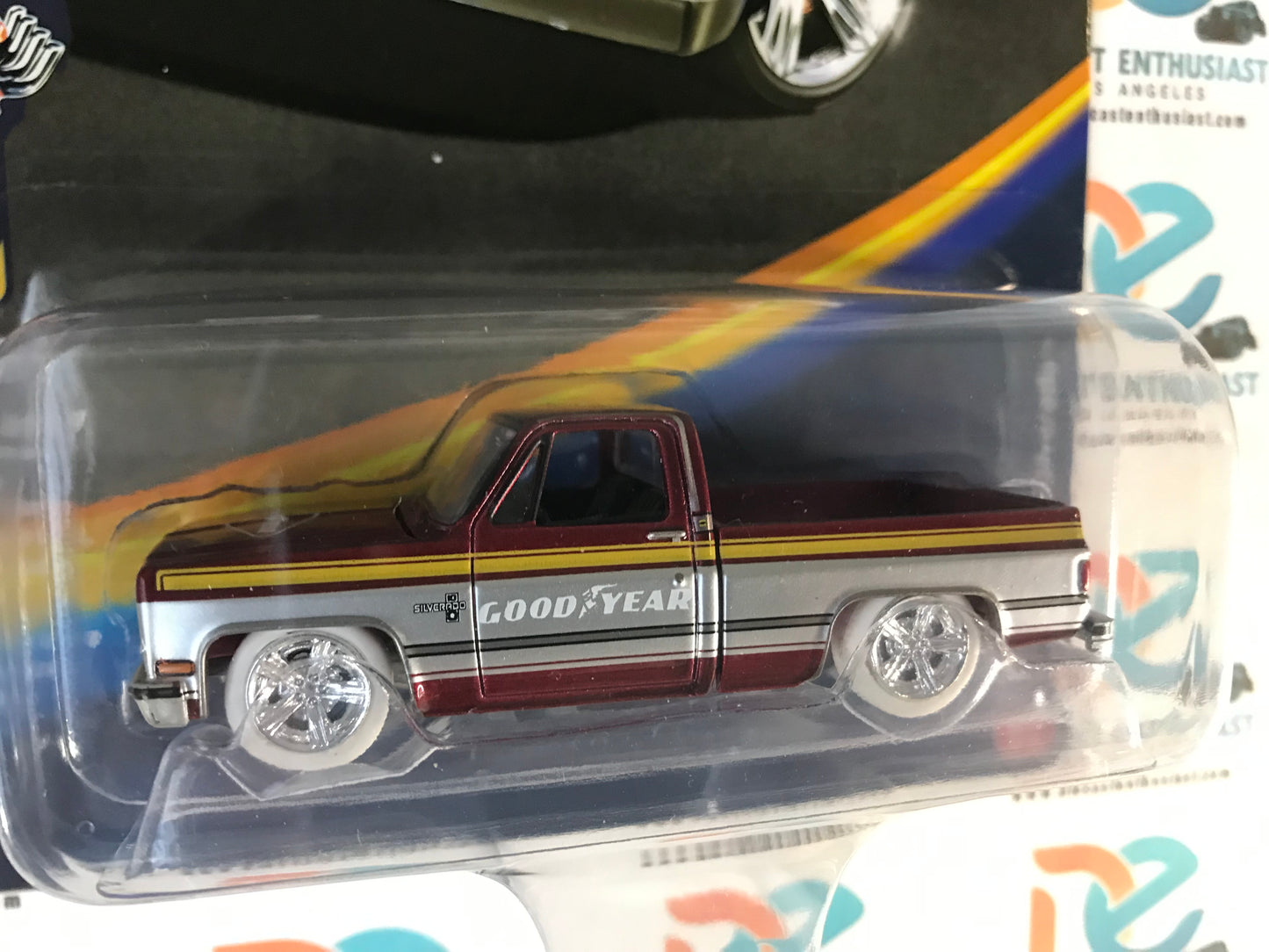 CHASE ULTRA RED Auto World CTC Exclusives 1983 Chevy Silverado Goodyear Blue Silver 1:64
