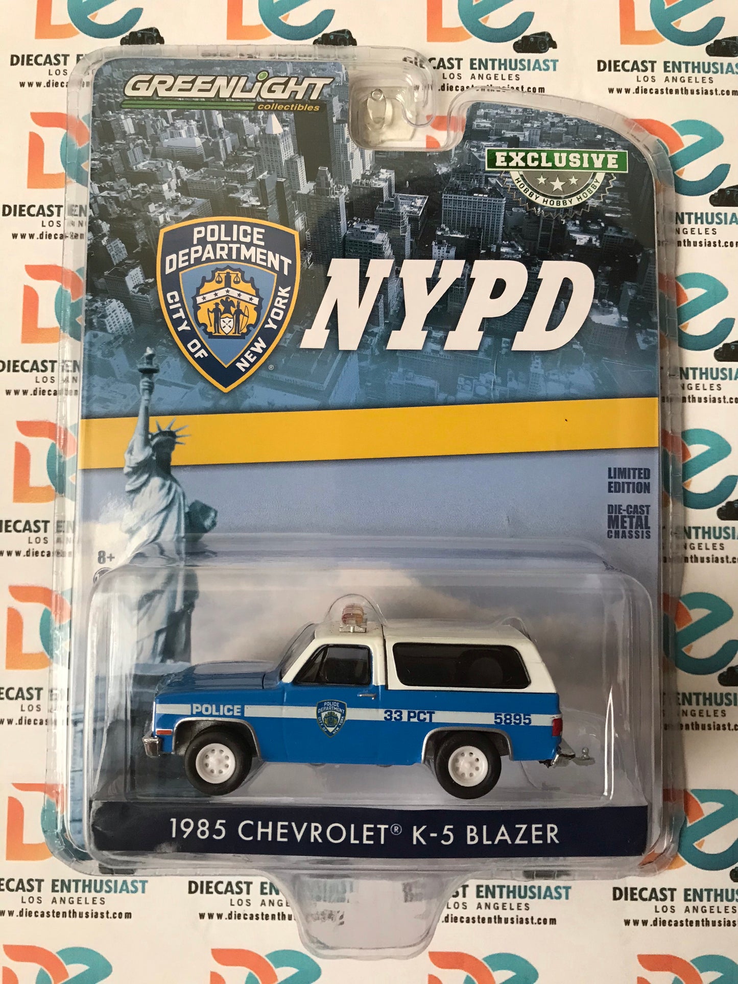 Greenlight NYPD 1985 Chevrolet K5 Blazer Police Car 1:64