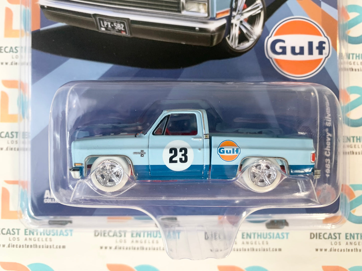 CHASE Auto World Diecastz Exclusives 1983 Chevy Silverado Gulf Light Blue #23 1:64