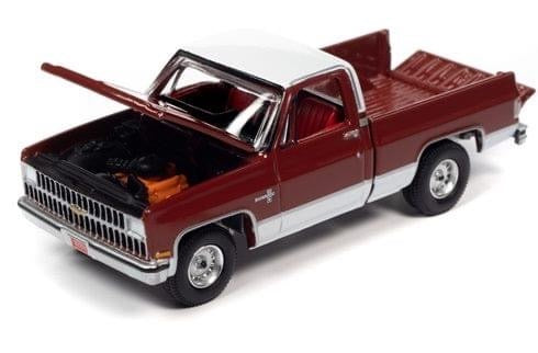 Auto World 1981 Chevy Silverado 10 Fleetside Carmine Red 1:64