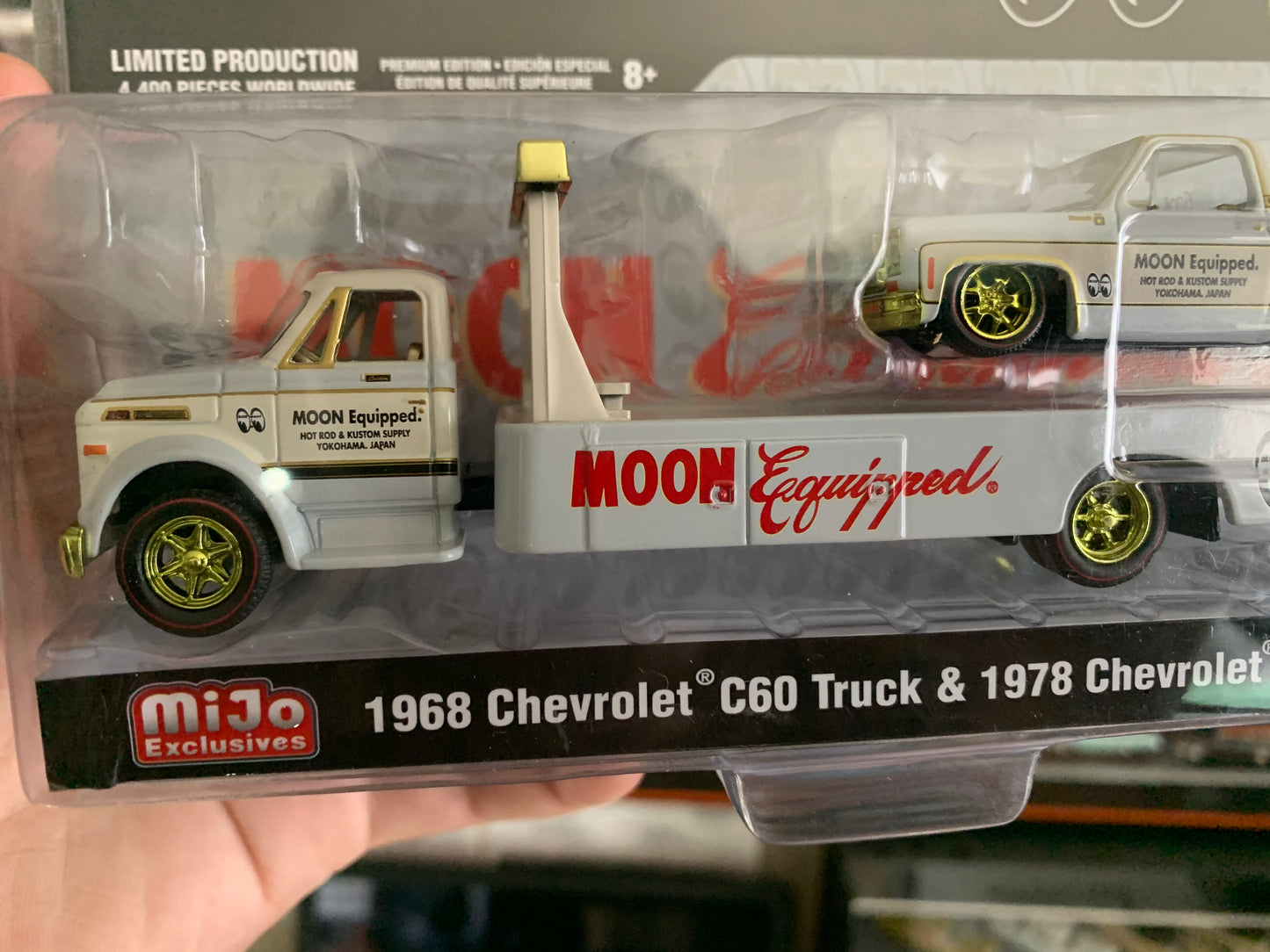 CHASE M2 MACHINES MIJO EXCLUSIVE MOONEYES 1968 CHEVY C60 TRUCK 1978 SILVERADO PICKUP TRUCK 1:64