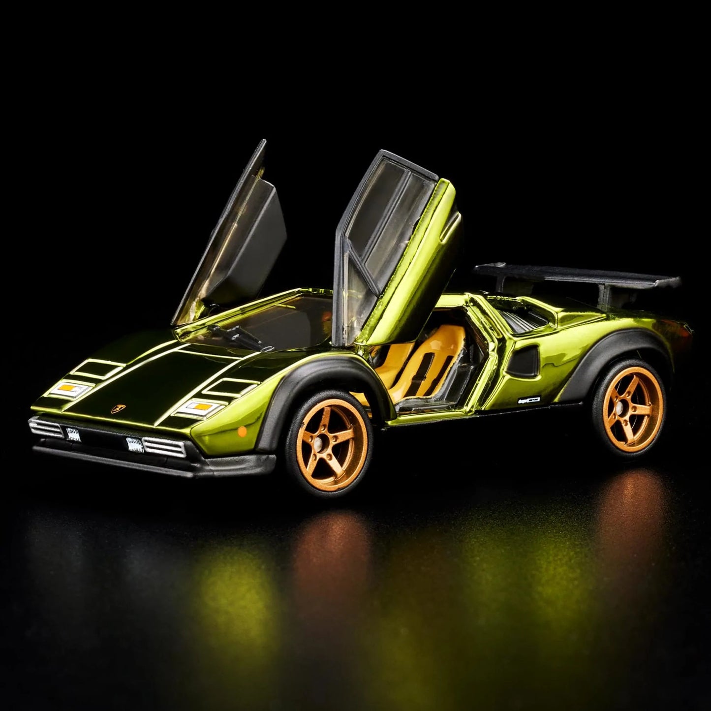 Hot Wheels RLC 2022 82 Lamborghini Countach LP 500 S Spectraflame Olive 1:64