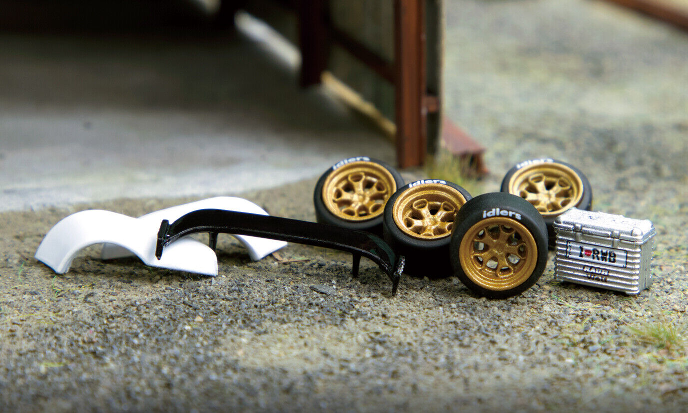 Tarmac Wheels Rotiform HUR Black for RWB Models Gold 1:64