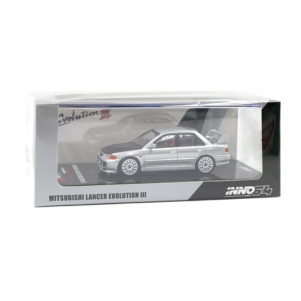 Inno64 Mitsubishi Lancer Evolution III Silver Carbon Bonnet 1:64