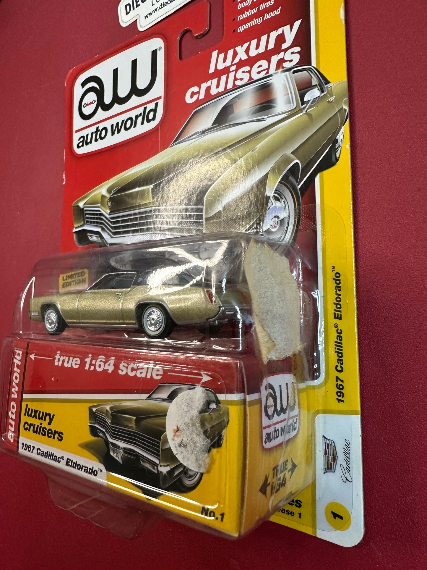 Auto World Luxury Cruisers 1967 Cadillac Eldorado Baroque Gold Poly 1:64