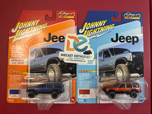 Johnny Lightning Classic Gold Jeep Cherokee XJ Patriot Blue & Amber Fire Set 1:64