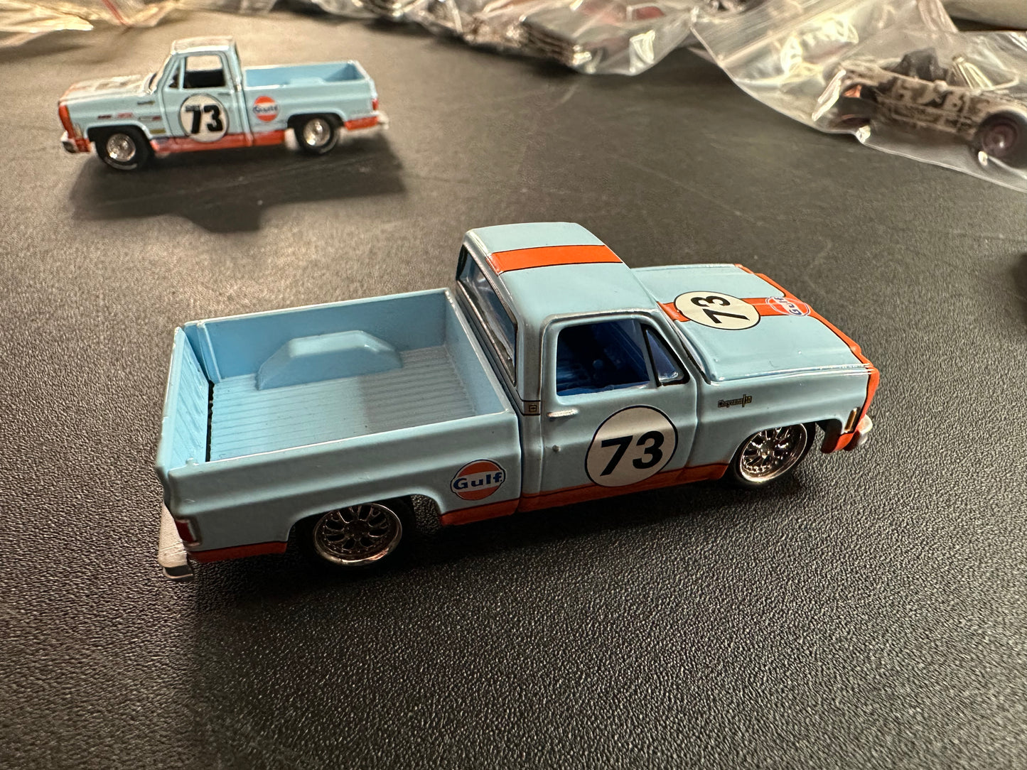 LOOSE Auto World Exclusive Mijo & JCar 1973 Chevy C10 Pick-Up Truck Set of 3 1:64