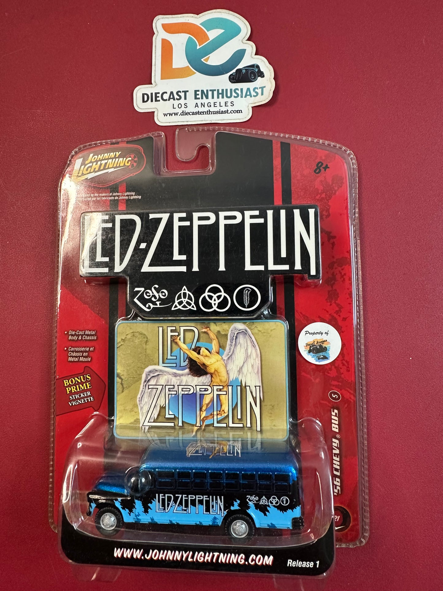 Johnny Lightning Led Zeppelin 56 Chevy Bus 1:64