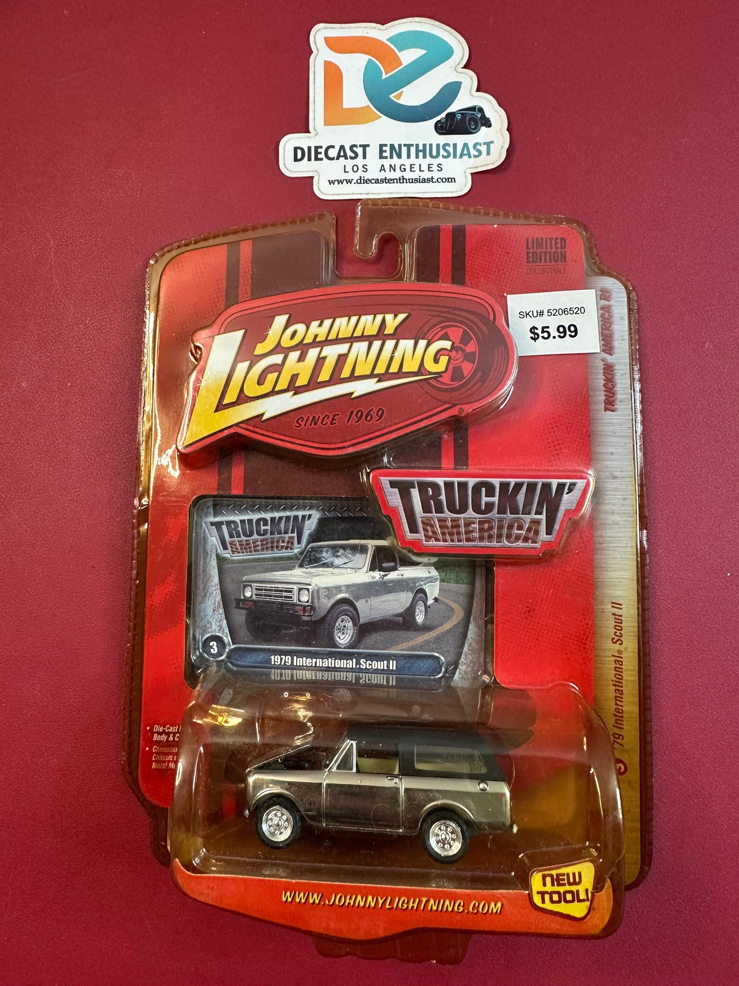 Johnny LIghtning 79 International Scout II Chrome 1:64