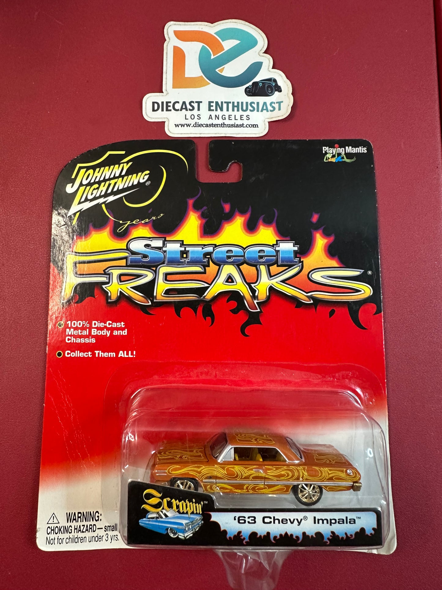 Johnny Lightning Scrappin' Series Cadillac Impala Monte Carlo Set 1:64