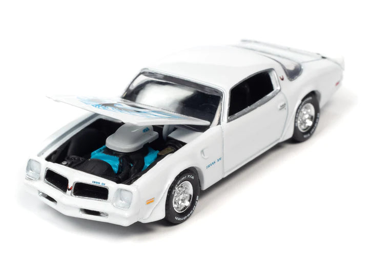 Auto World Vintage Muscle 1976 Pontiac Firebird T/A Cameo White 1:64