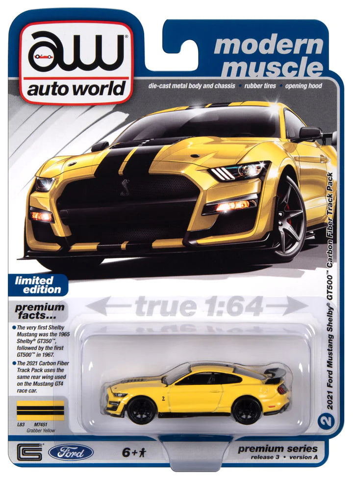 Auto World Modern Muscle 2021 Ford Mustang Shelby GT500 Carbon Fiber Track Pack Grabber Yellow 1:64