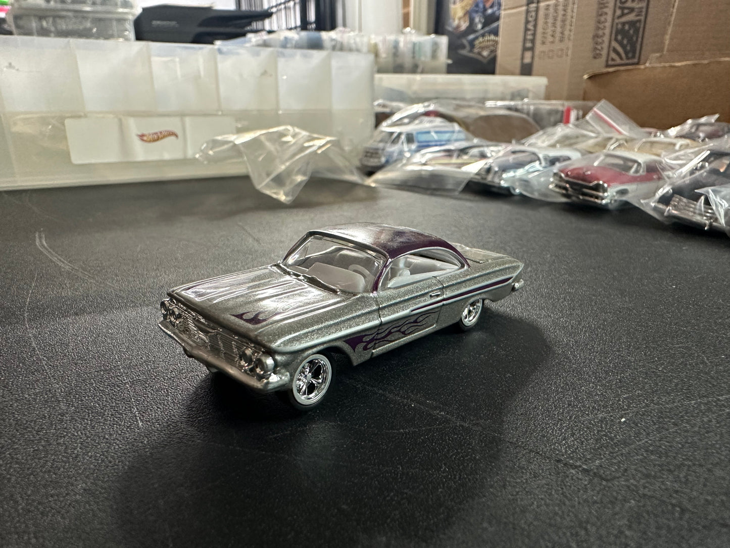 LOOSE Revell Lowrider 61 Chevy Impala Grey Purple Flames 1:64
