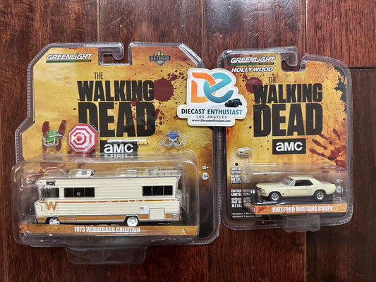 Greenlight The Walking Dead Set 1973 Winnebago Chieftain & 1967 Ford Mustang Coupe 1:64