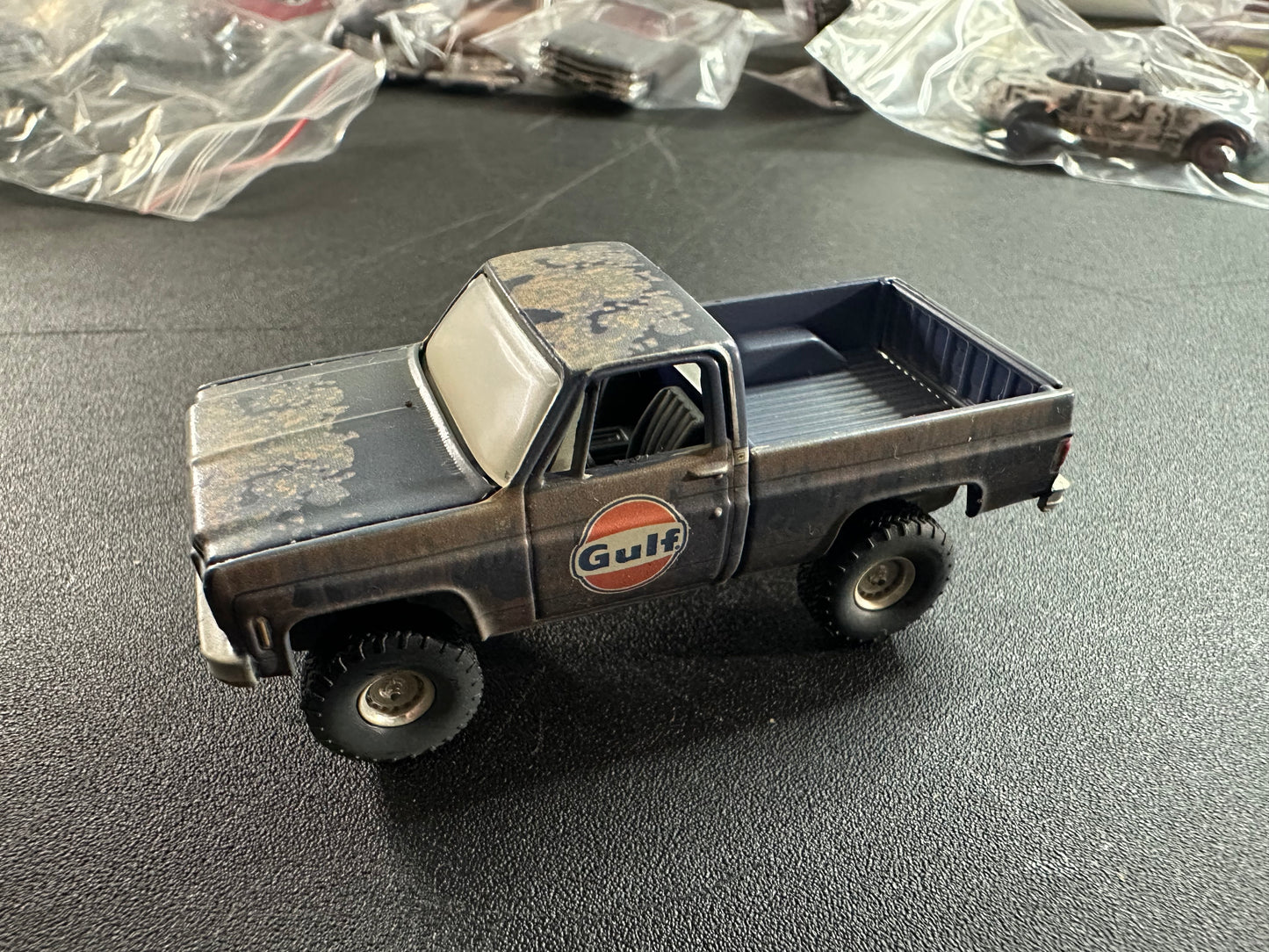 LOOSE Auto World CTC Exclusives 1978 Chevy K10 Pickup 4X4 Gulf Rusty Navy Blue 1:64