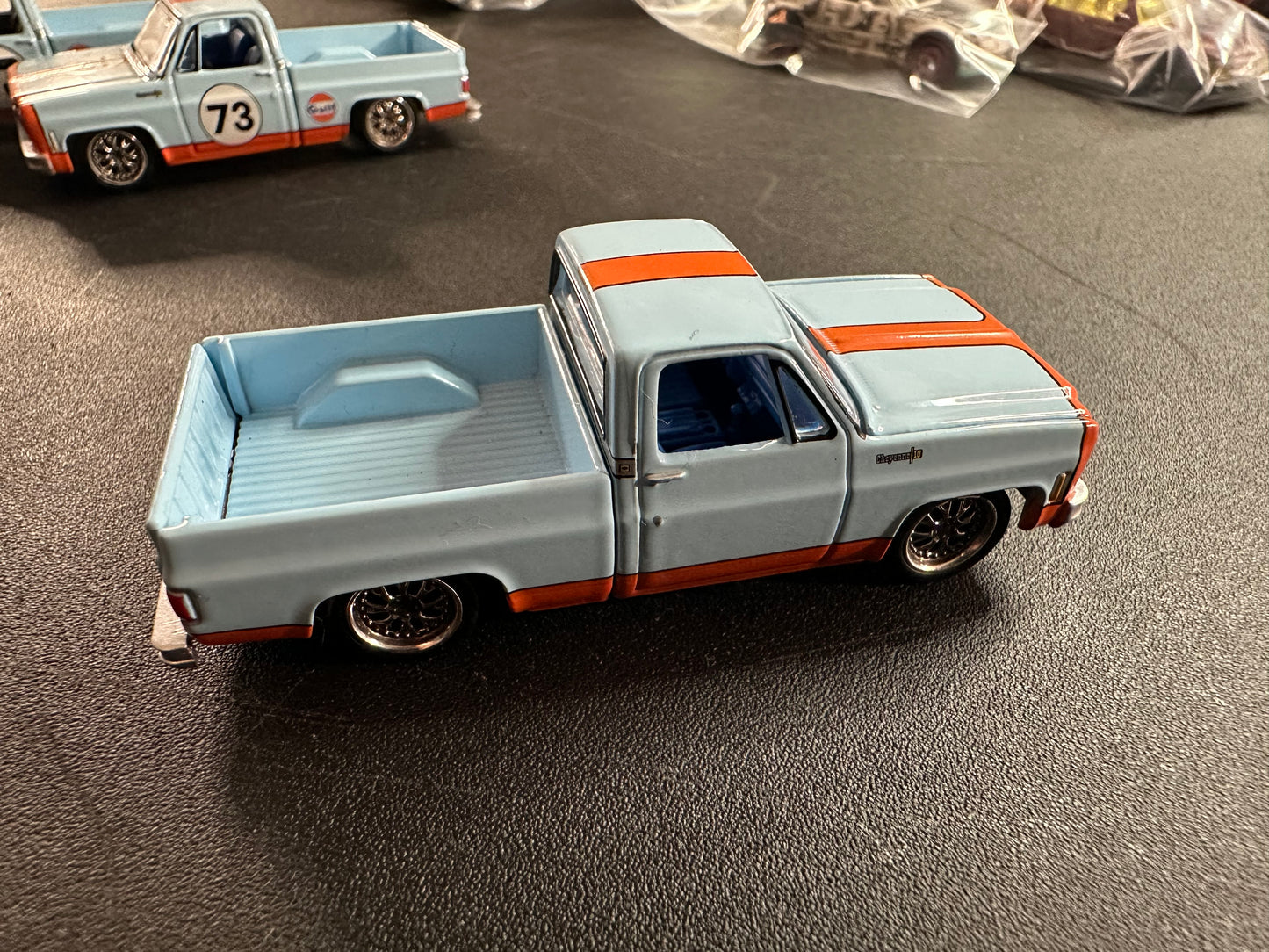 LOOSE Auto World Exclusive Mijo & JCar 1973 Chevy C10 Pick-Up Truck Set of 3 1:64