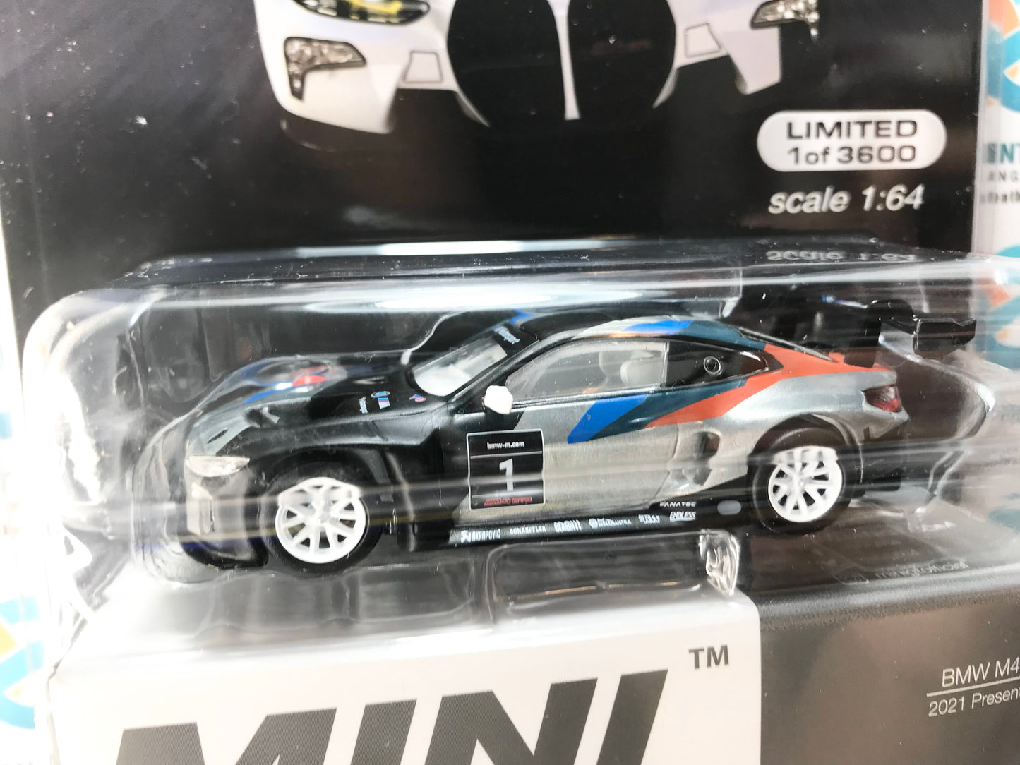 CHASE Mini GT Mijo Exclusives 347 BMW M4 GT3 2021 Presentation 1:64