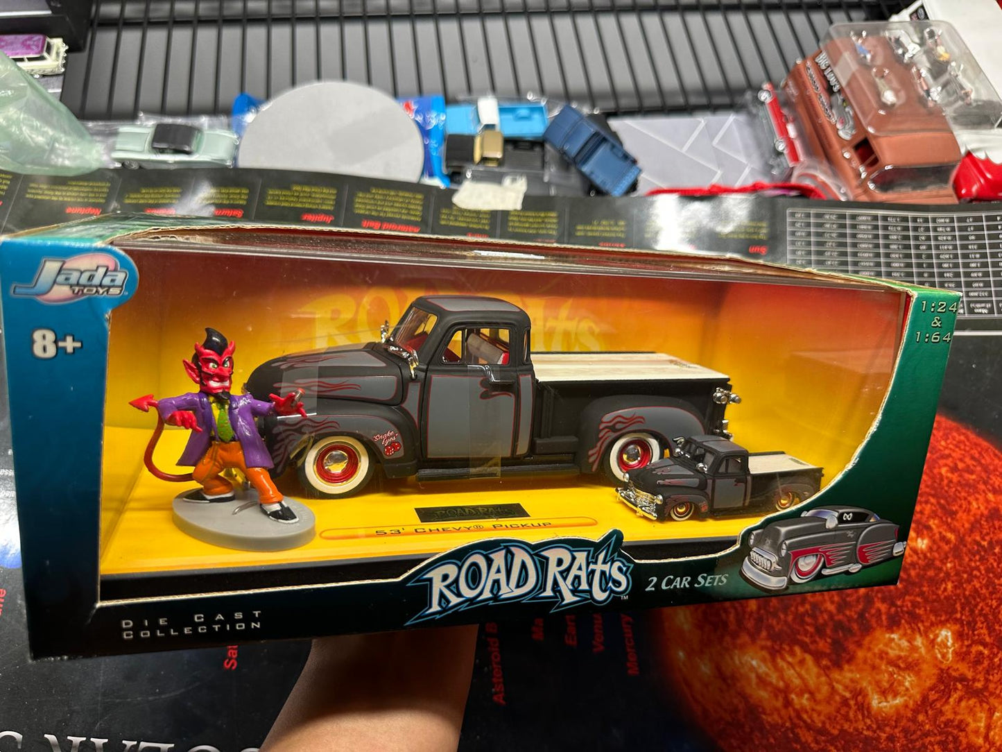 Jada Toys Road Rats Series 53 Chevy Pickup with Figure 1:24 1:64