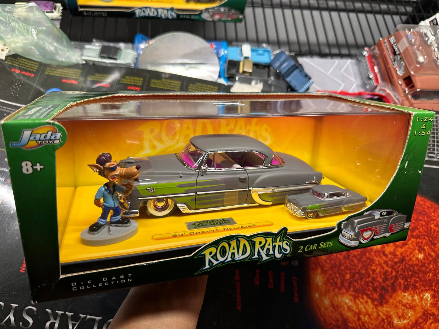 Jada Toys Road Rats Series 53 Chevy Bel Air with Figure 1:24 1:64