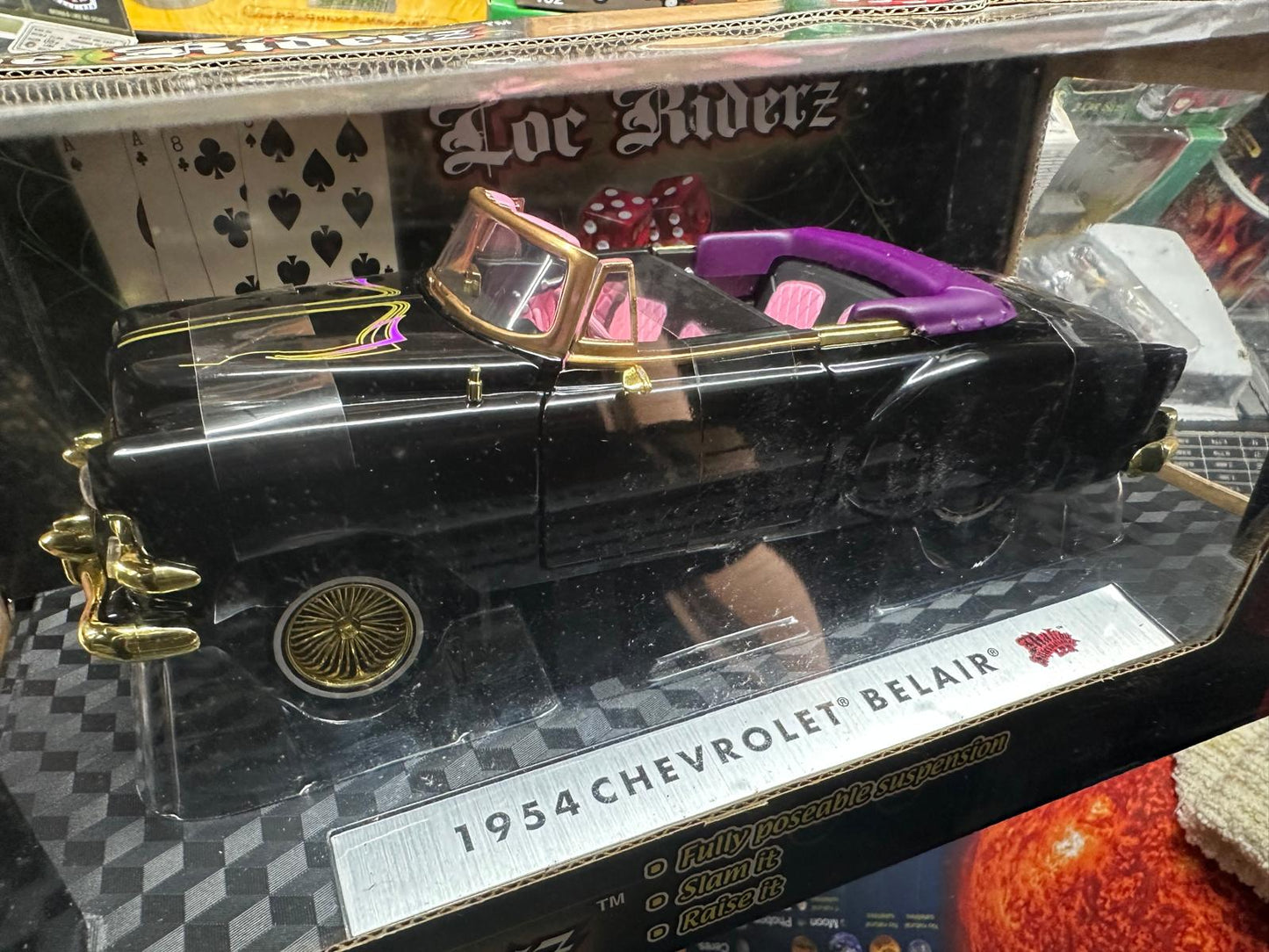 Malibu International Loc Riderz 54 Chevy Bel Air Convertible Black Purple 1:24