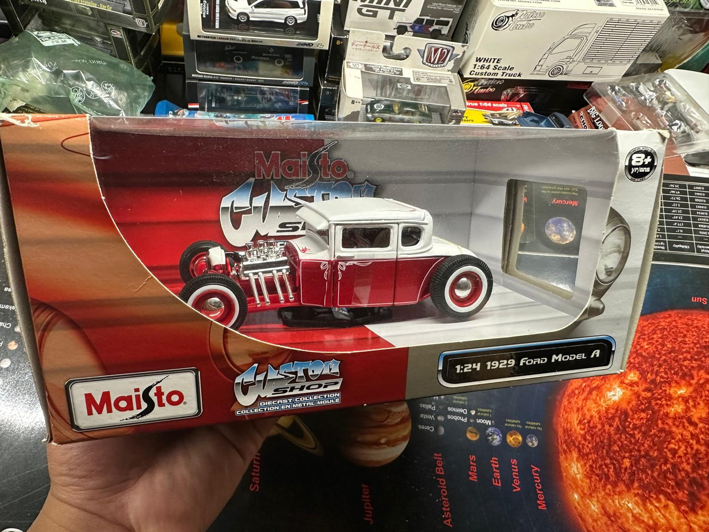 Maisto Custom Shop 1929 Ford Model A Red White 1:24