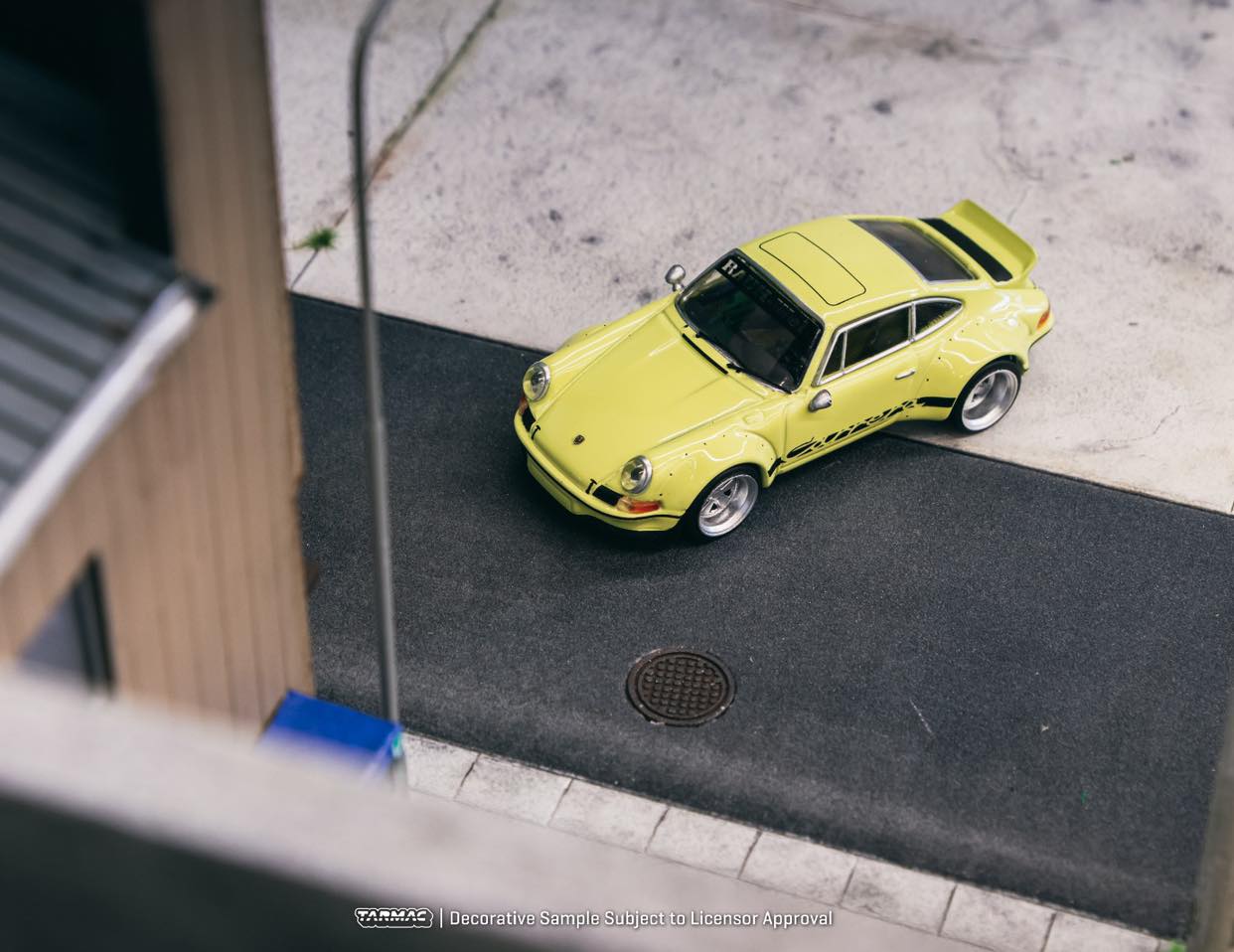 Tarmac Porsche RWB Backdate Yellow 1:64