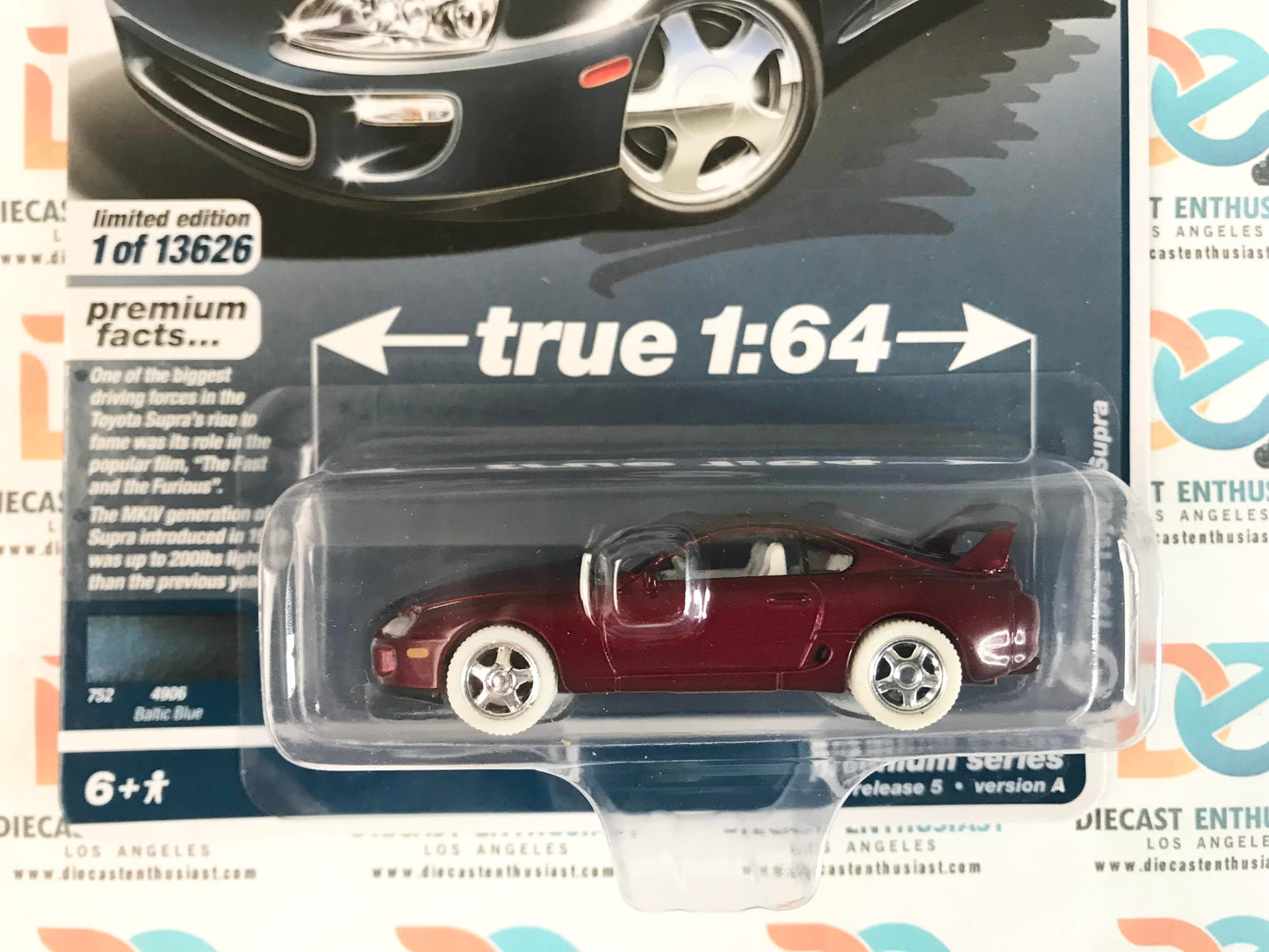 CHASE ULTRA RED Auto World Modern Muscle 1995 Toyota Supra Baltic Blue 1:64