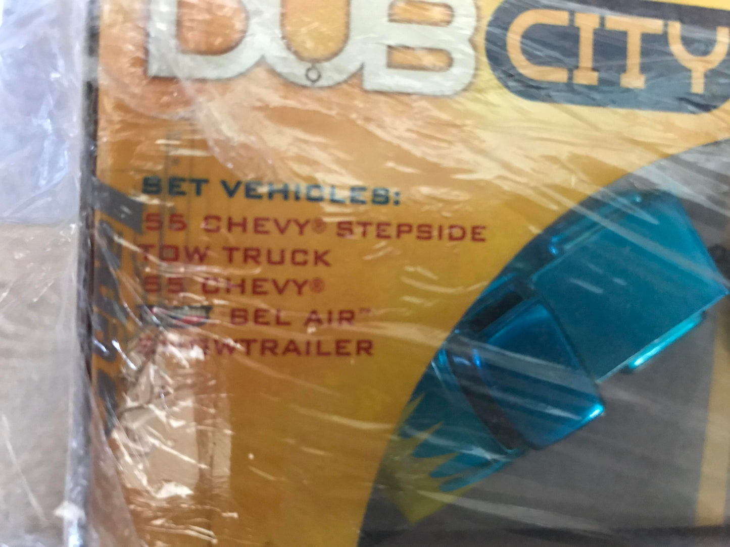 Jada Toys Dub City 55 Chevy Stepside Towtruck with 55 Chevy Bel Air ShowTrailer Blue