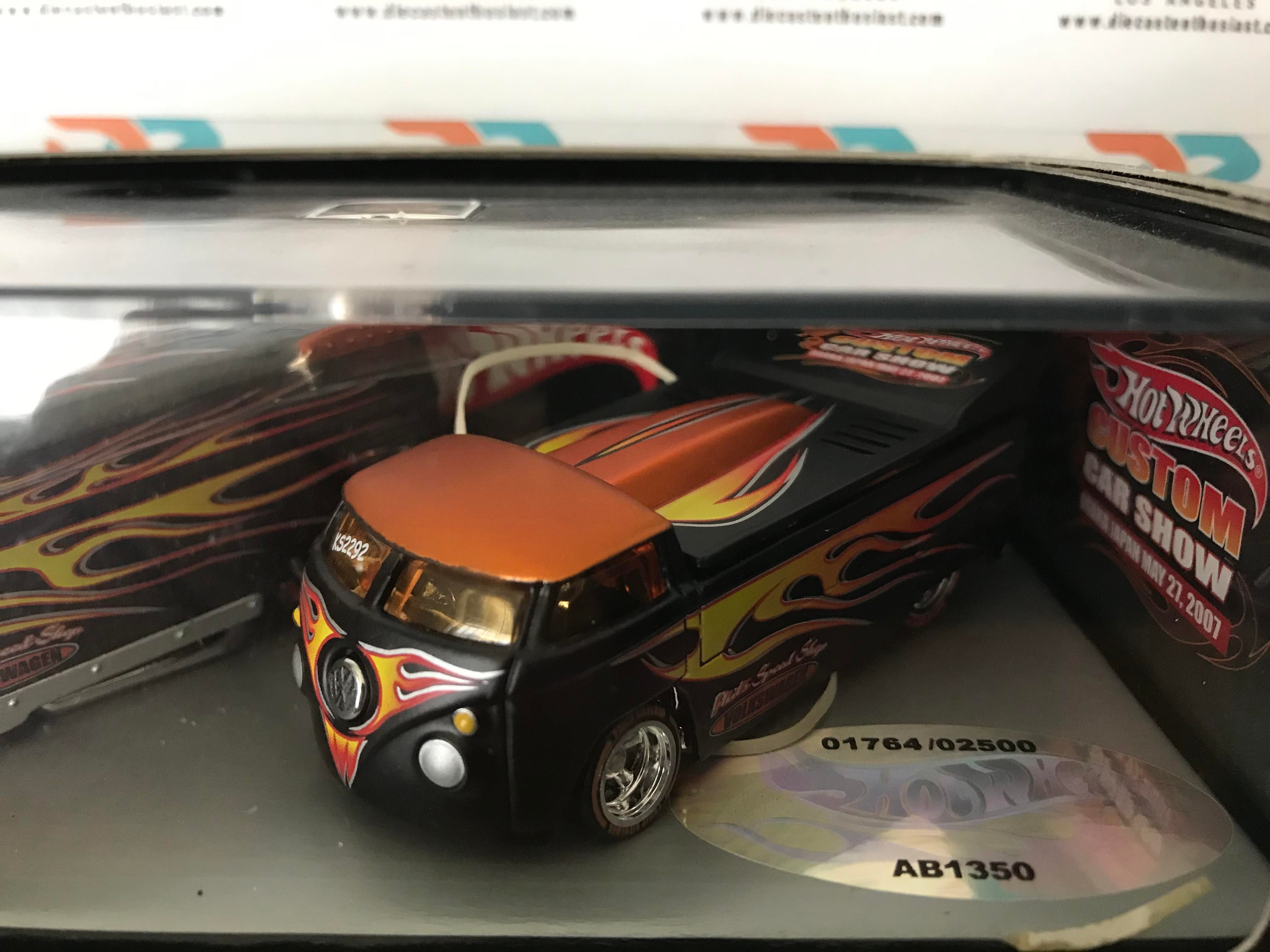 Hot Wheels Custom Car Show Osaka Japan 2007 Volkswagen Drag Rods with Phil  Riehlman Signed 1:64