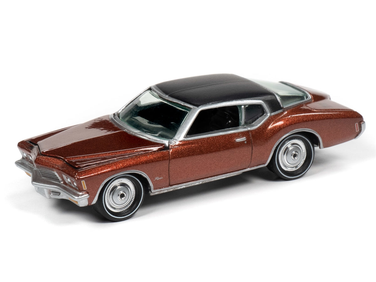 Johnny Lightning 1971 Buick Riviera Burnished Cinnamon 1:64