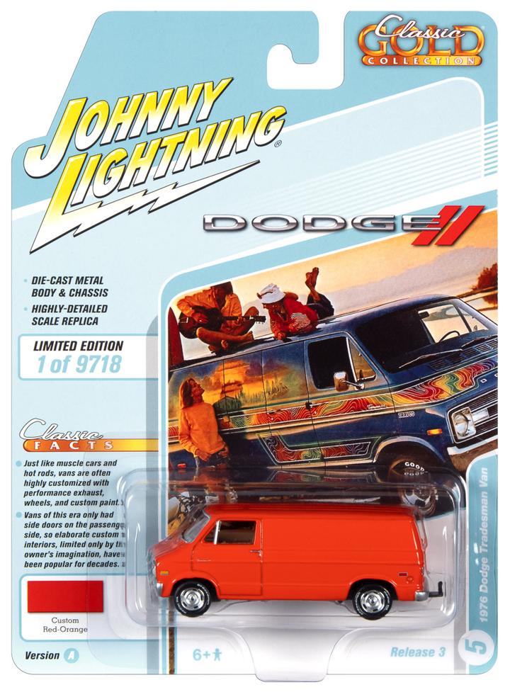 Johnny Lightning 1976 Dodge Tradesman Van Orange 1:64