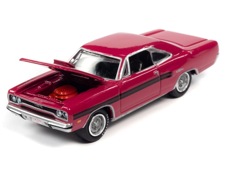 Johnny Lightning 1970 Plymouth GTX Moulin Rouge 1:64