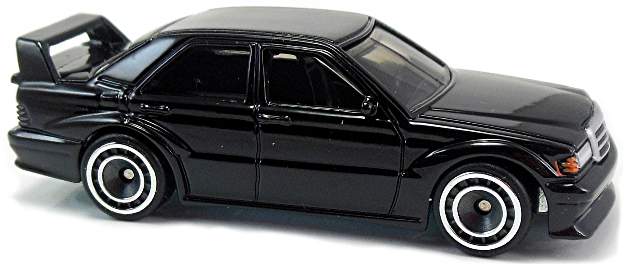 Hot Wheels Modern Classics Mercedes Benz 190E 2.5-16 EVO 2 1:64