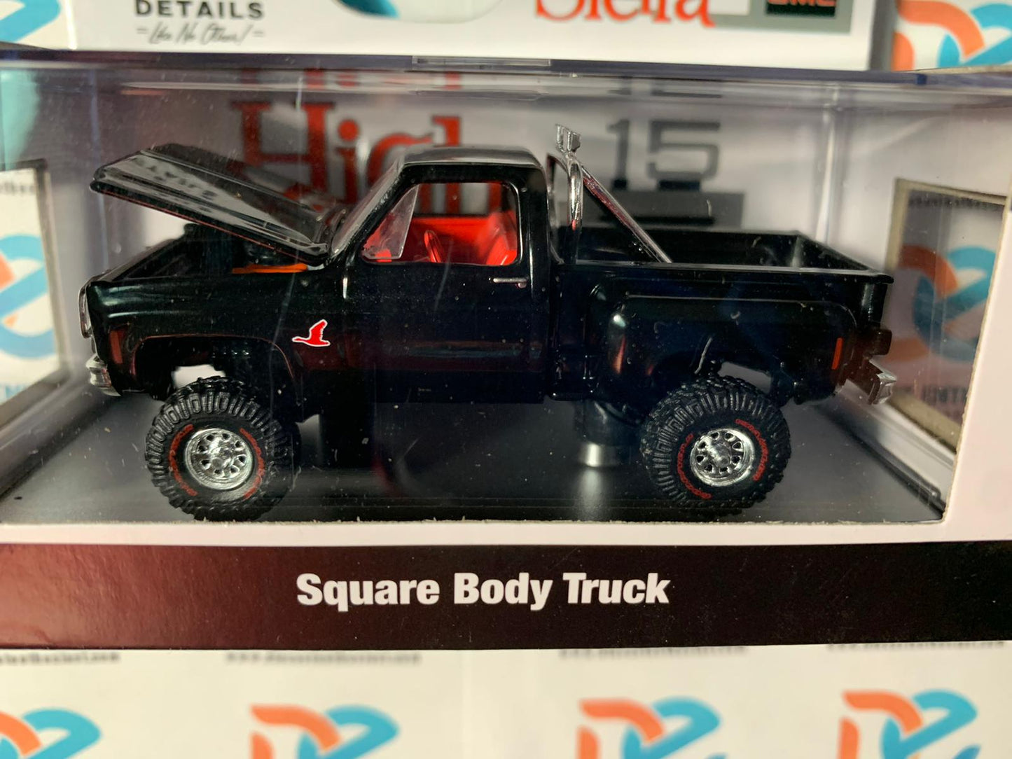 CHASE M2 Machines 1980 1980 GMC High Sierra Squarebody Pickup Truck 1/64