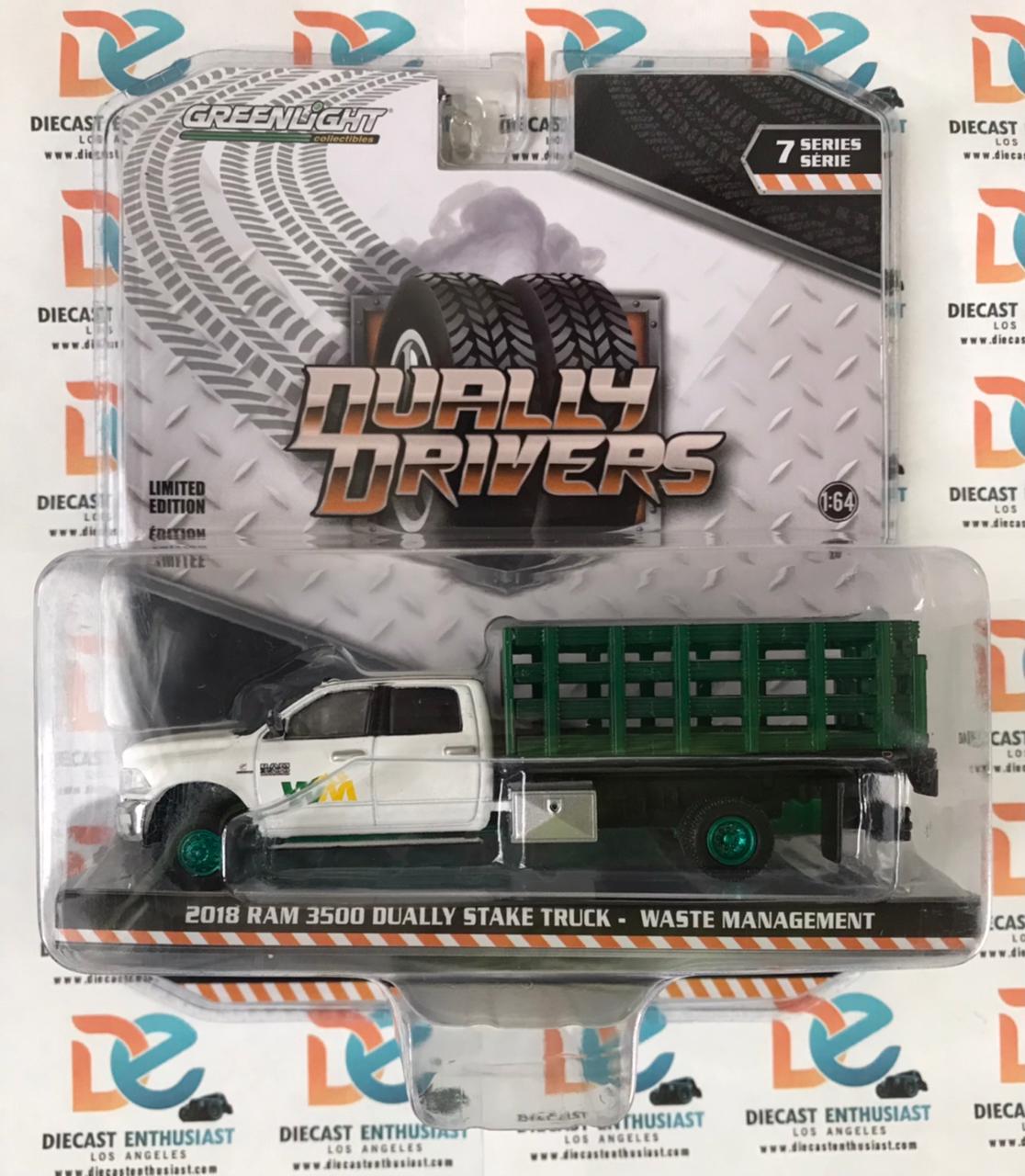 CHASE GREEN MACHINES Greenlight Dually Drivers 2018 Ram 3500 Dually Stake Truck Waste Management 1:64 1:64