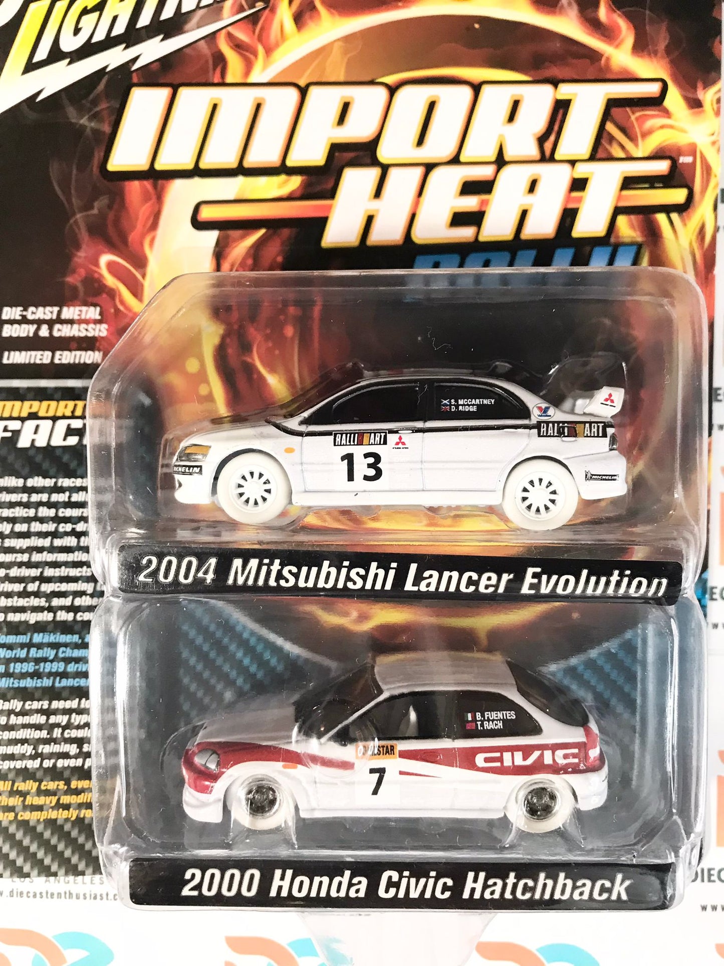 CHASE WHITE LIGHTNING Johnny Lightning Import Heat 2004 Mitsubishi Lancer Evolution & 2000 Honda Civic Hatchback 1:64
