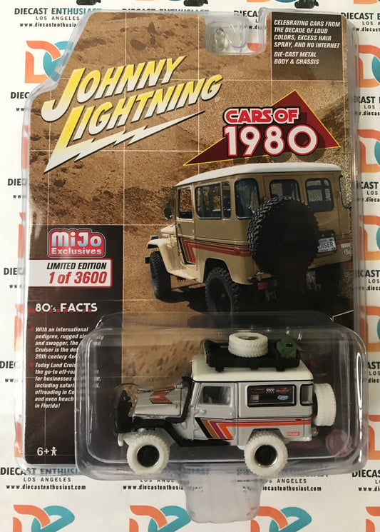 CHASE WHITE LIGHTNING Johnny Lightning Mijo Exclusives 1980 Toyota Land Cruiser Beige 1:64