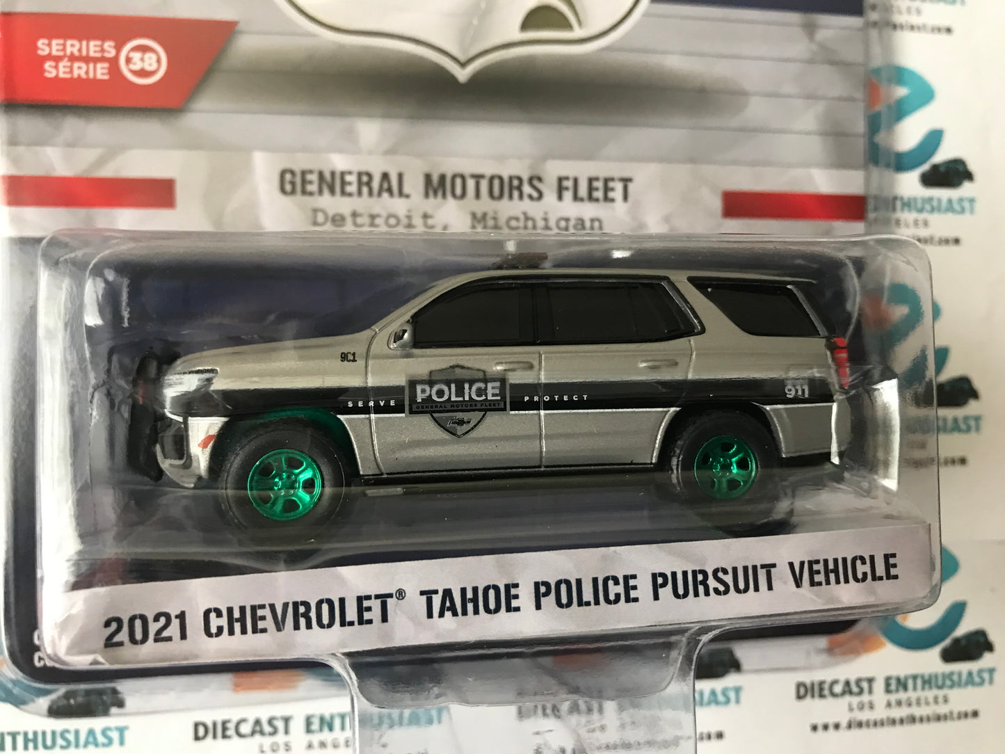 CHASE Greenlight Hot Pursuit General Motors Fleet Detroit Michigan 2021 Chevrolet Tahoe Police Pursuit Satin Steel 1:64