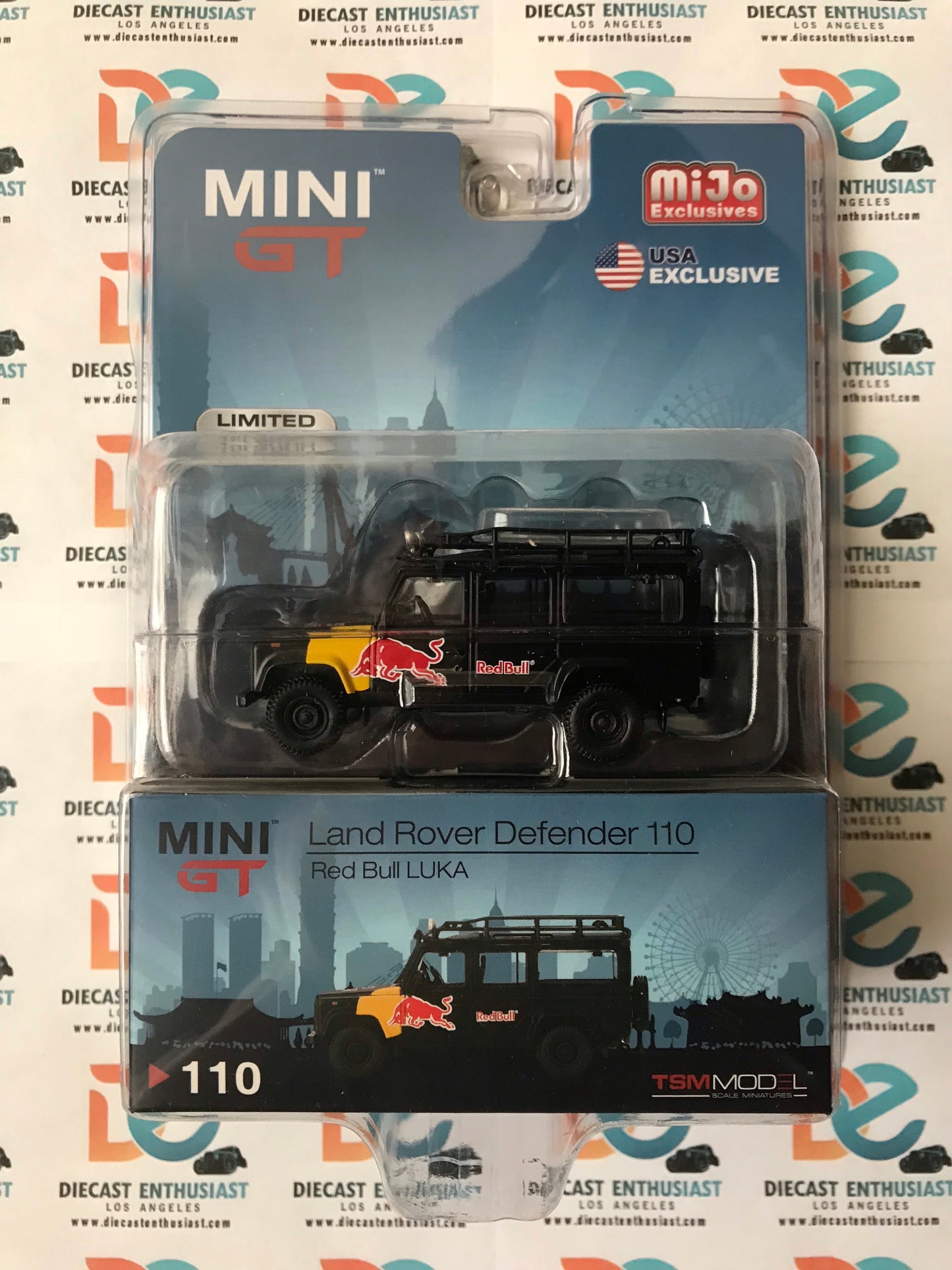 Mini GT Mijo Exclusive 110 Land Rover Defender 110 Red Bull Luka 1:64