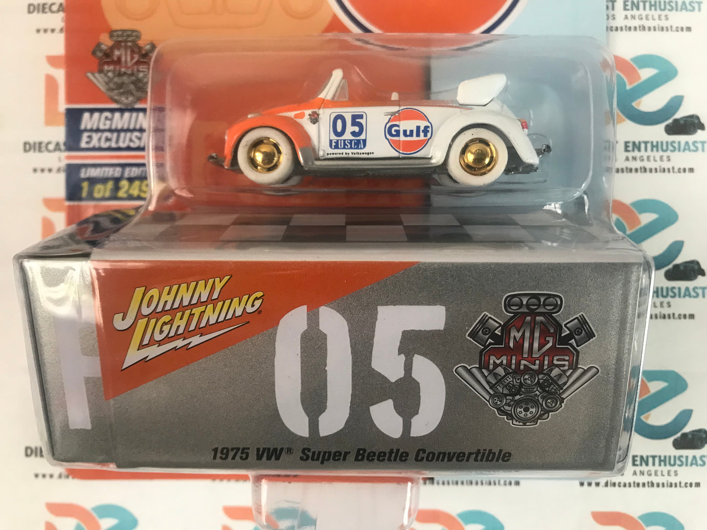 CHASE Johnny Lightning Exclusives Storage Tin Gulf 1975 VW Super Beetle Convertible 1:64