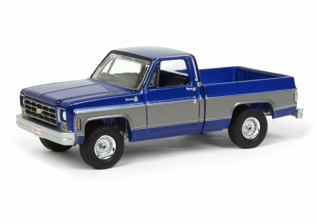 Auto World Exclusives 1978 Chevy Silverado K10 Fleetside Blue Grey 1:64